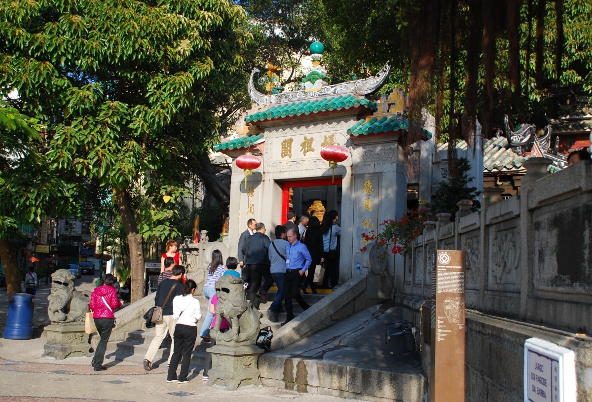 【出走。澳門】漫遊【澳門歷史城區】,從澳門最古老廟宇媽閣廟到鄭家大屋 , 一場腿軟的文化之旅 - 第11張圖