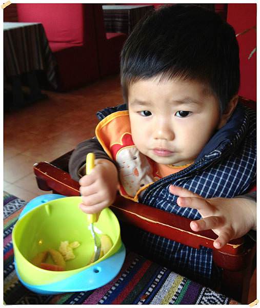 小兔兔自己吃飯-16