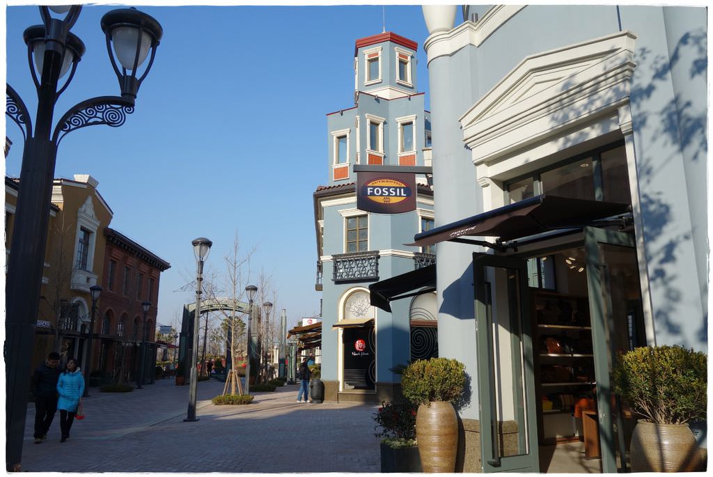 outlet-10