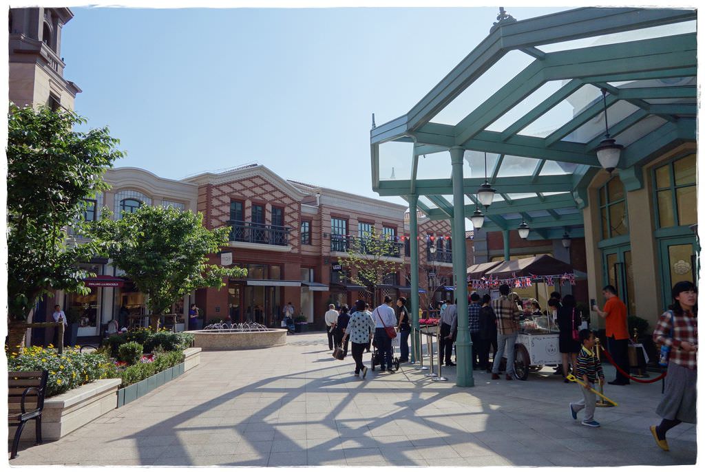outlet-51