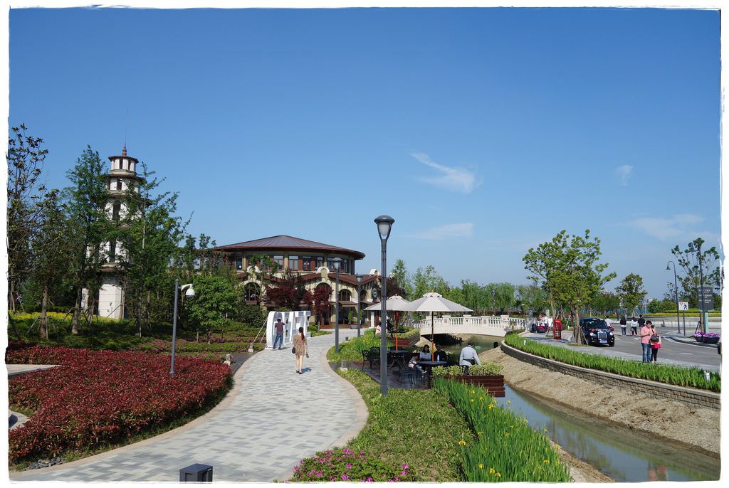 outlet-59