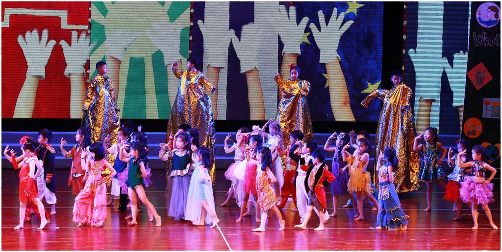 表演COME ALIVE-2.jpg
