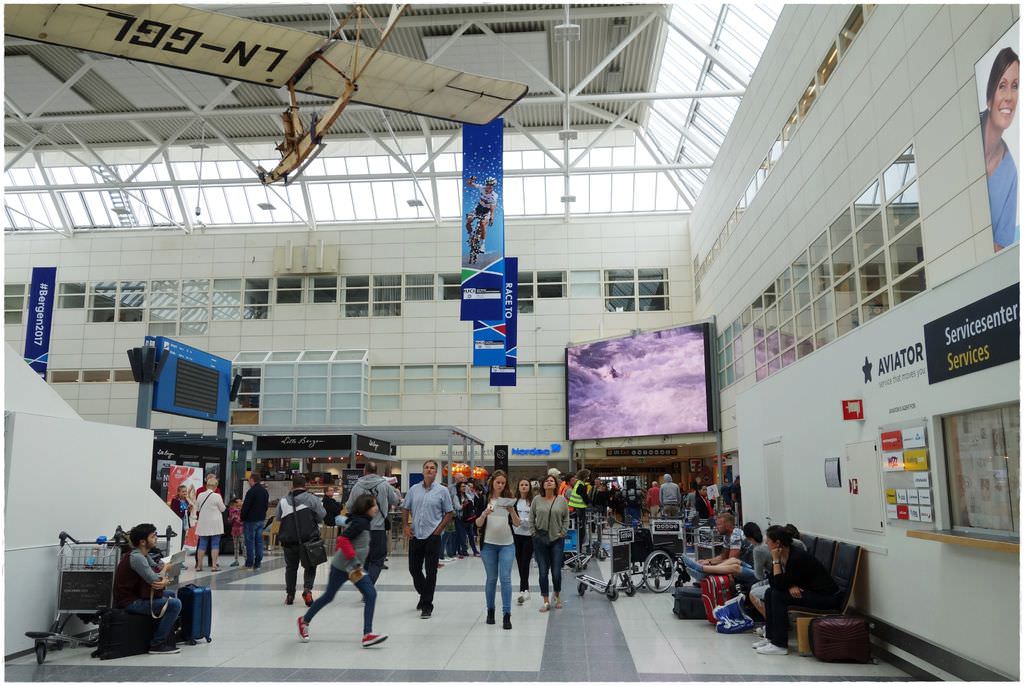 Bergen airport-1.JPG