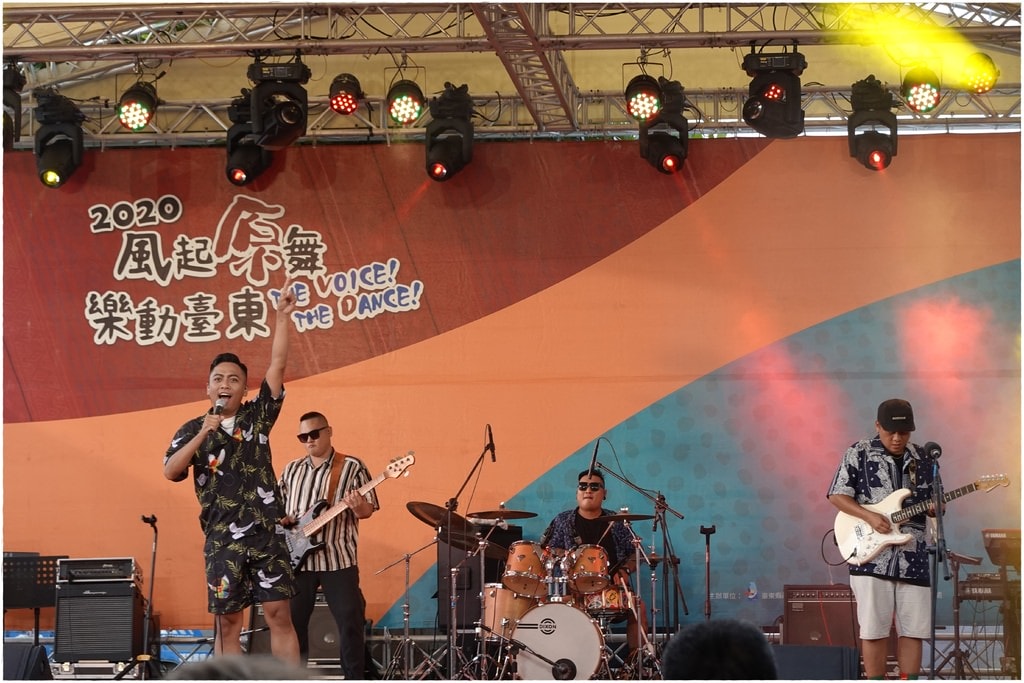 表演-2.JPG