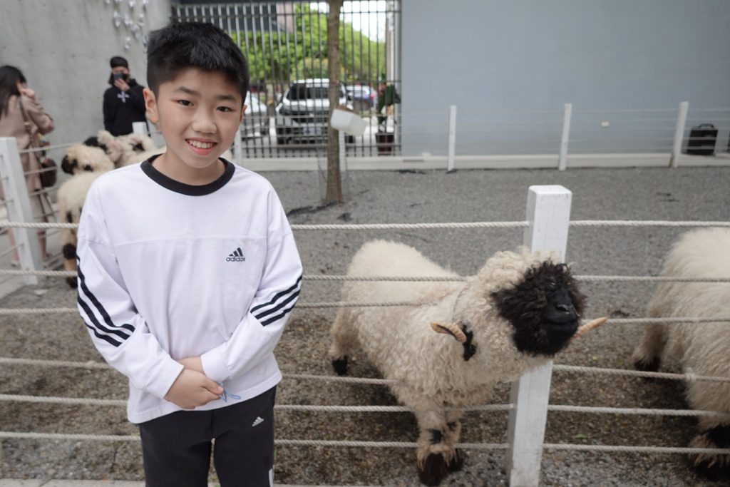 黑嚕嚕-16.JPG