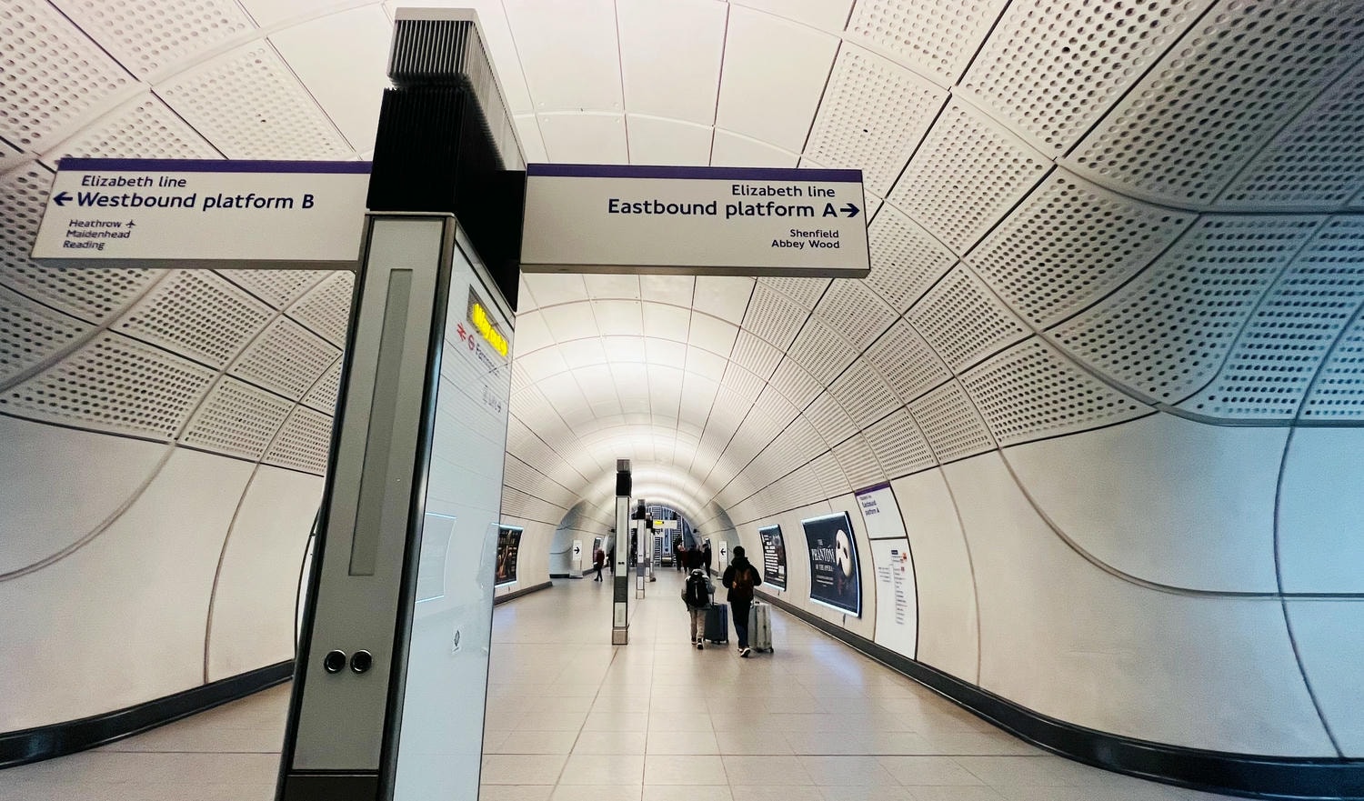 【出走。英國倫敦】從倫敦希斯羅機場(Heathrow Airport)到市區交通攻略 , 伊莉莎白線(Elizabeth Line)搭乘分享 - 第1張圖
