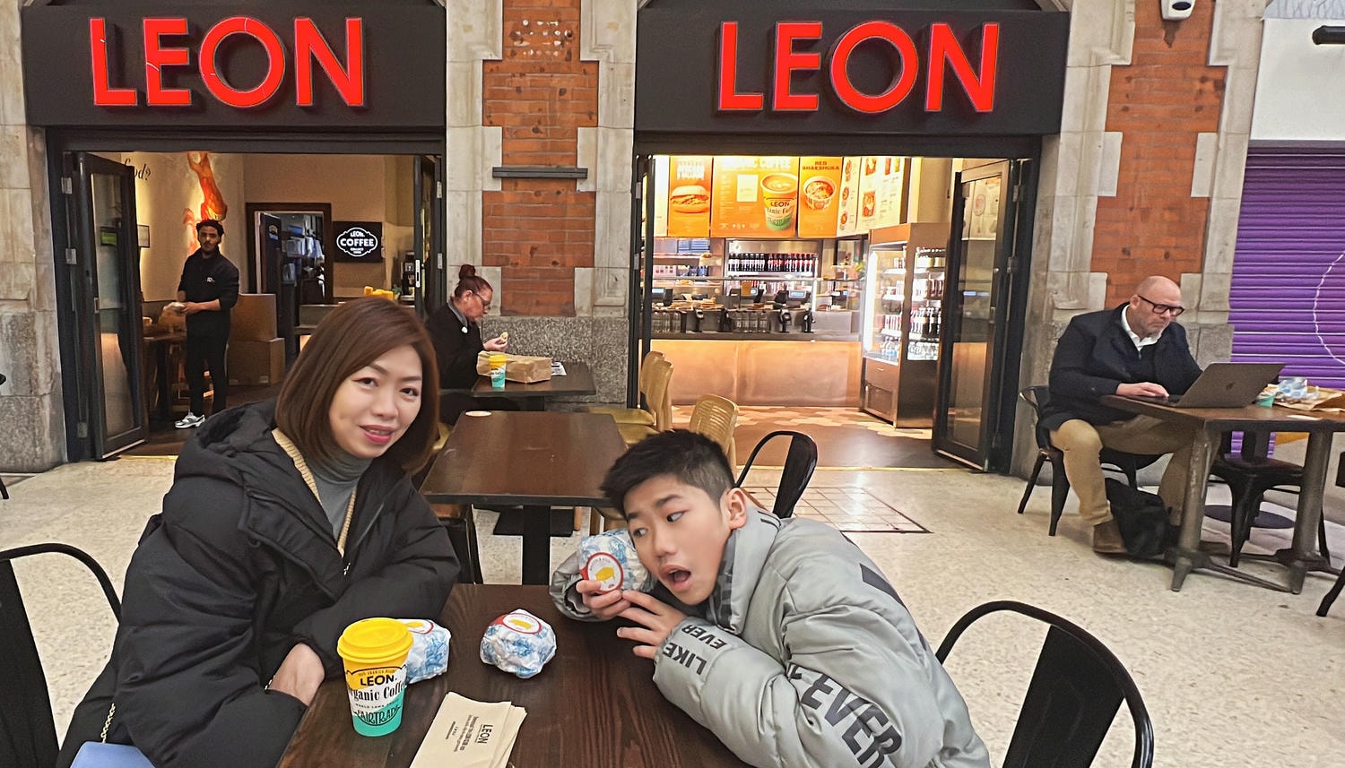【出走。英國倫敦】倫敦(London)交通攻略。如何搭乘地鐵? Oyster Card(牡蠣卡)怎麼買? 搭乘旅遊巴士前往哈利波特影城(Wamer Bros. Studio) - 第20張圖