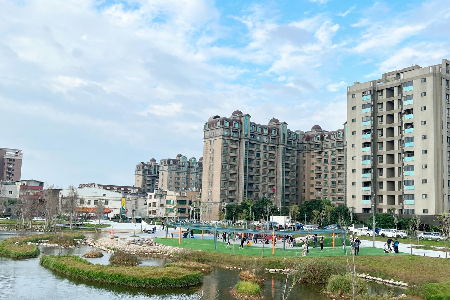 【慢旅行。桃園景點推薦】大園華興池生態埤塘公園 , 全新推出【喬寓咖啡(The Qaio)】, 特色遊樂園、賞景、飛機一站式親子樂園 - 第30張圖