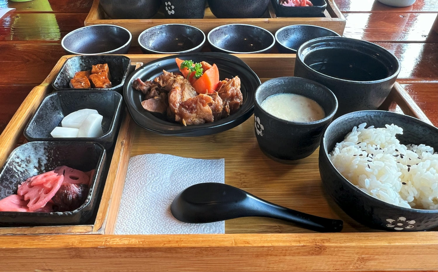 【慢旅行。桃園景點推薦】崙坪文化地景園區攻略 , 親子與毛小孩的最佳休閒去處、文化體驗、自然探索的桃園秘境 - 第18張圖