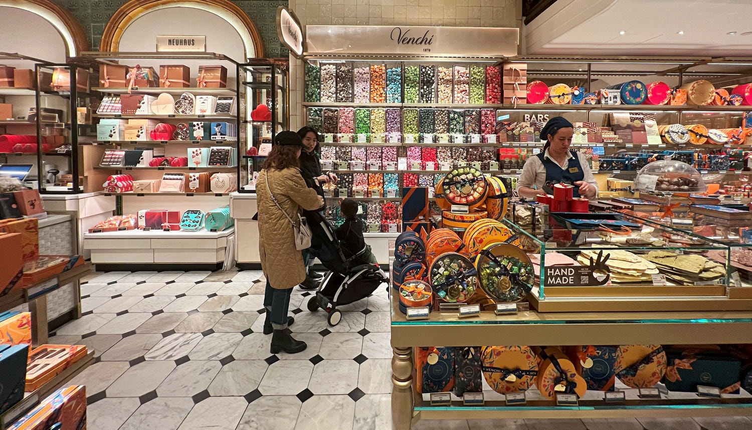 【出走。英國倫敦】英式下午茶推薦 , Harrods Tea Rooms經典下午茶與奢華購物的完美邂逅(已更名為The Georgian at Harrods) - 第32張圖