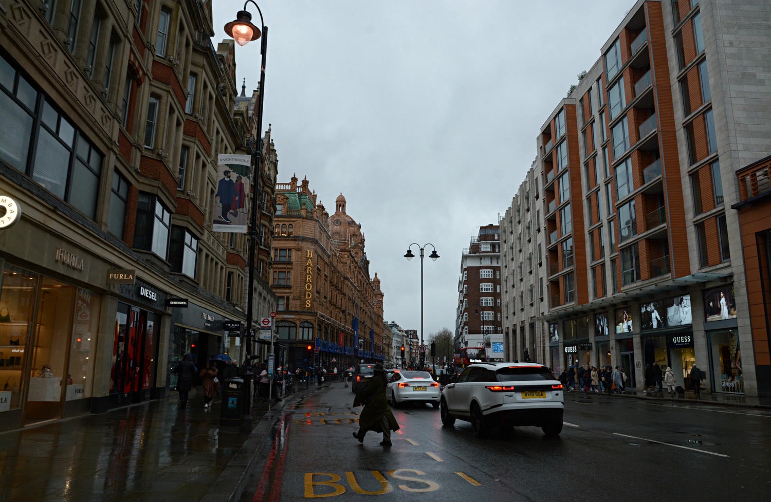 【出走。英國倫敦】英式下午茶推薦 , Harrods Tea Rooms經典下午茶與奢華購物的完美邂逅(已更名為The Georgian at Harrods) - 第7張圖