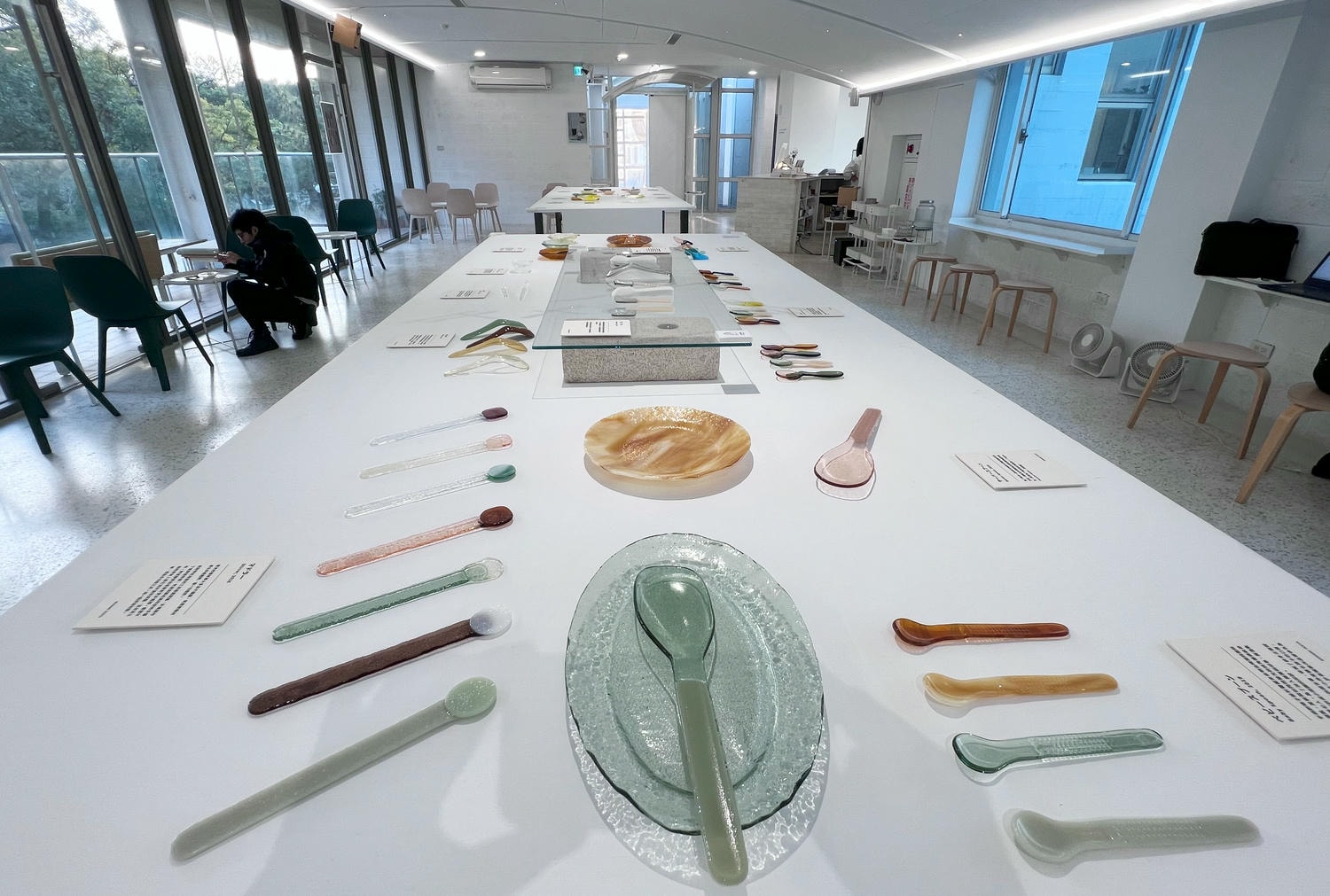 【慢旅行。新竹景點推薦】2025年跨年親子旅行 , 新竹2天1夜的悠閒探索 , 新竹春室 Glass Studio + The POOL - 第35張圖