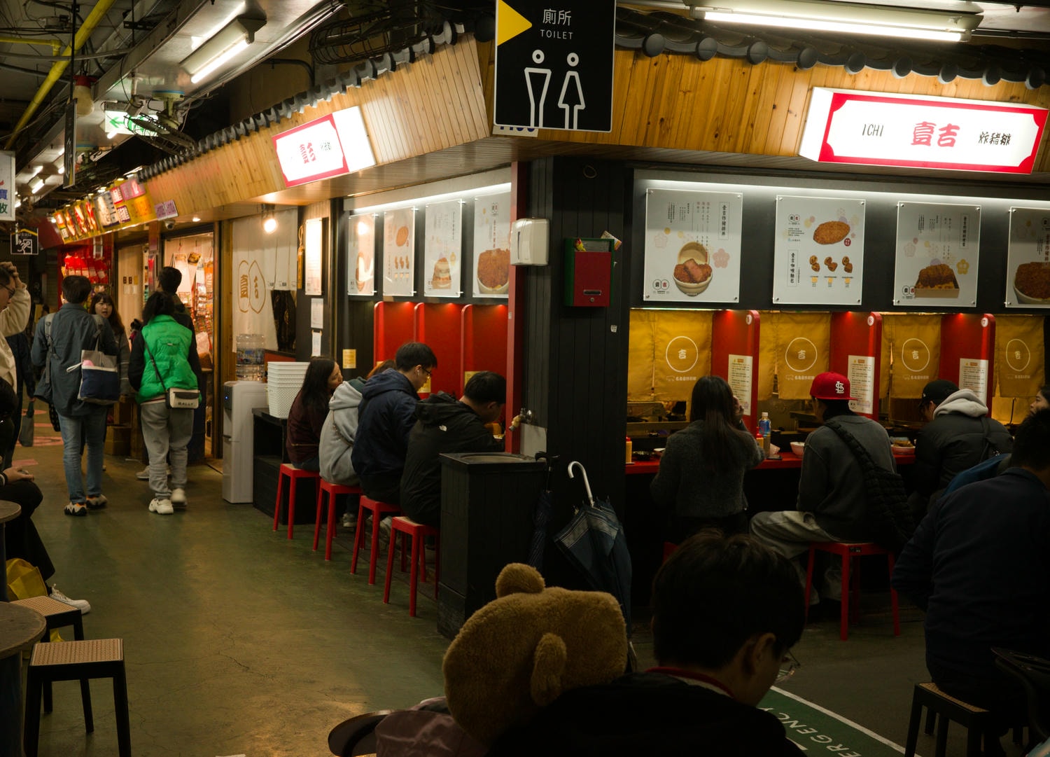【慢旅行。新竹景點推薦】2025年跨年親子旅行 , 新竹2天1夜的悠閒探索 , 【新竹東門市場】特搜必吃美食 - 第42張圖
