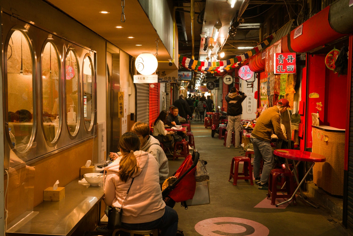 【慢旅行。新竹景點推薦】2025年跨年親子旅行 , 新竹2天1夜的悠閒探索 , 【新竹東門市場】特搜必吃美食 - 第37張圖