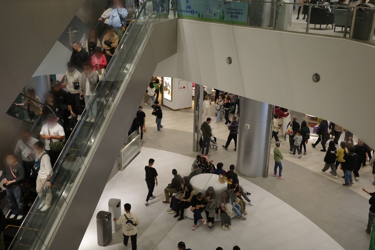 【開箱。百貨推薦】南港LaLaport開幕逛街攻略|從美食到時尚,地下一樓到六樓必逛亮點全面指南 - 第42張圖
