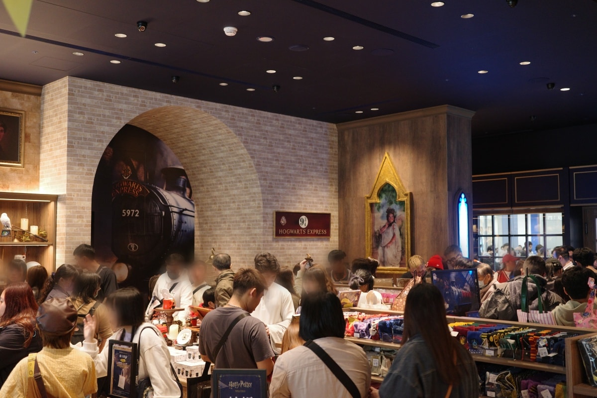 【開箱。百貨推薦】南港LaLaport開幕逛街攻略|從美食到時尚,地下一樓到六樓必逛亮點全面指南 - 第28張圖