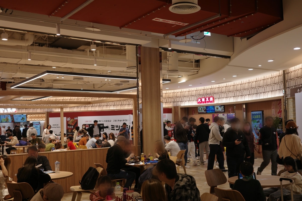 【開箱。百貨推薦】南港LaLaport開幕逛街攻略|從美食到時尚,地下一樓到六樓必逛亮點全面指南 - 第72張圖