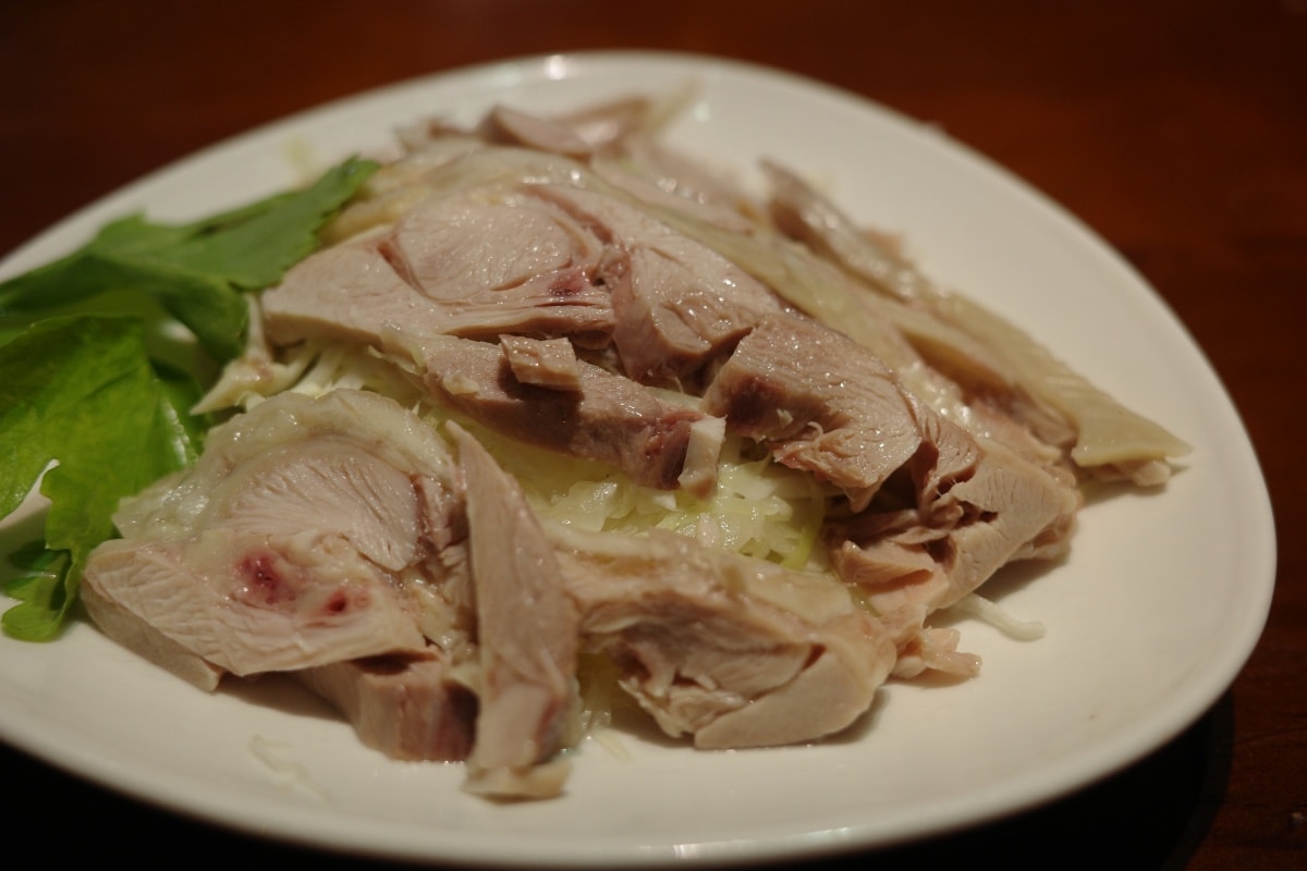 【慢旅行。桃園美食推薦】以50年老教堂改建而成的餐酒館【癮食聖堂】為起點 , 開始我們的【忠貞新村文化園區】探訪 , 台灣唯一融合滇緬泰族裔特色的文化聚落 - 第50張圖