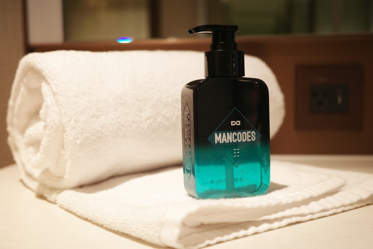 【開箱。男性洗面乳推薦】男人的保養 , 從Mancodes開始——13歲青少年的第一瓶男性洗面乳【左顏右色微酸洗面乳】 - 第6張圖