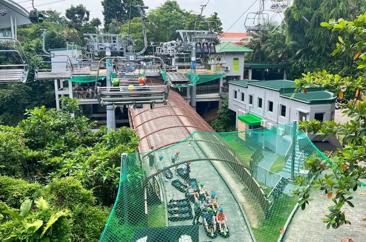 【出走。新加坡】聖淘沙自由行攻略|一次搞懂必玩景點、交通、住宿 , EP2.斜坡滑車與空中吊椅(Skyline Luge & Skyride) - 第47張圖
