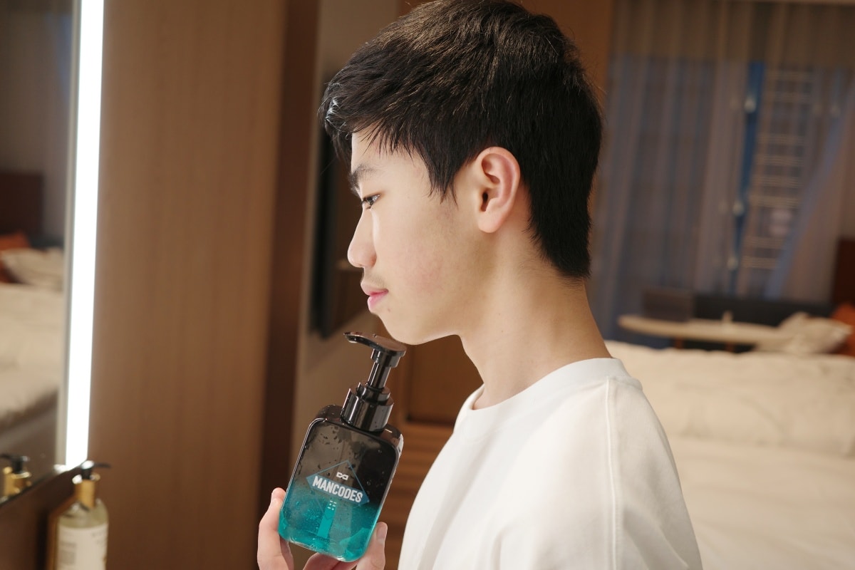 【開箱。男性洗面乳推薦】男人的保養 , 從Mancodes開始——13歲青少年的第一瓶男性洗面乳【左顏右色微酸洗面乳】 - 第15張圖