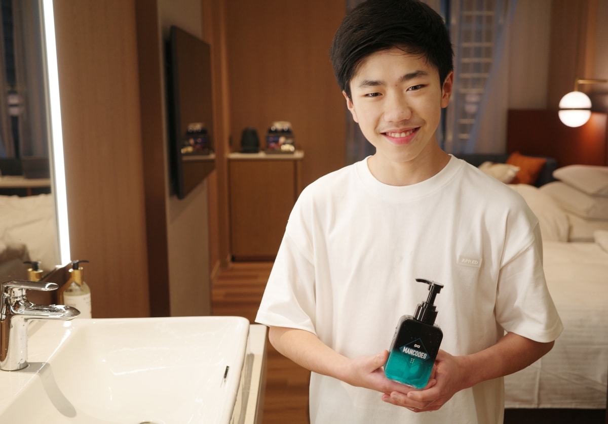 【開箱。男性洗面乳推薦】男人的保養 , 從Mancodes開始——13歲青少年的第一瓶男性洗面乳【左顏右色微酸洗面乳】 - 第17張圖