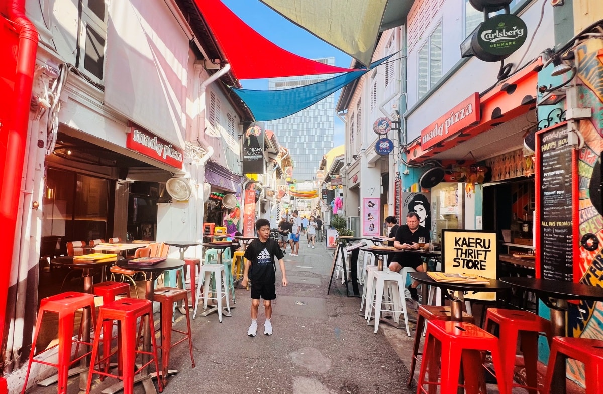 【出走。新加坡】新加坡特色小巷|新加坡不只有高樓與購物 , 帶你走進城市裡的多元文化 , EP1.哈芝巷(Haji Lane) - 第15張圖