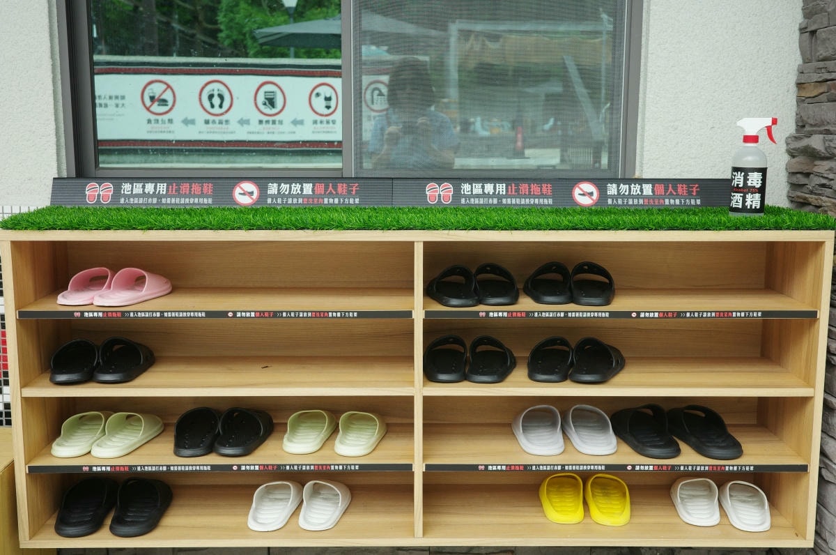 【慢旅行。桃園景點推薦】羅浮溫泉介紹|森林系「美人湯」, 夏天也能玩水的戶外風呂 , 週五比基尼免費入場 x 電影《賽德克·巴萊》義興吊橋 - 第25張圖