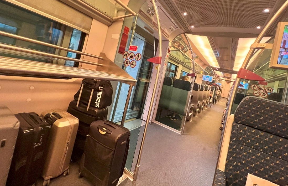【出走。馬來西亞】吉隆坡交通攻略|機場快線、Grab叫車、隨上隨下觀光巴士 , 輕鬆遊玩馬來西亞首都 - 第12張圖