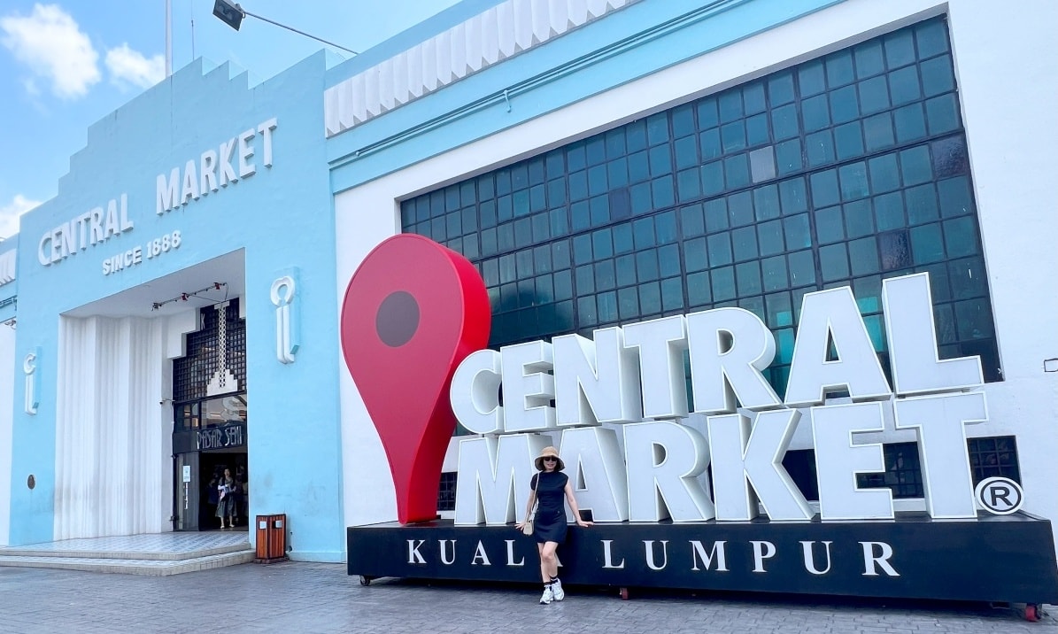 出走。馬來西亞】吉隆坡景點｜從傳統市場變身為文青據點, EP1.中央藝術坊(Central Market)(原名中央市場)逛街筆記– 格格x出走x慢旅行