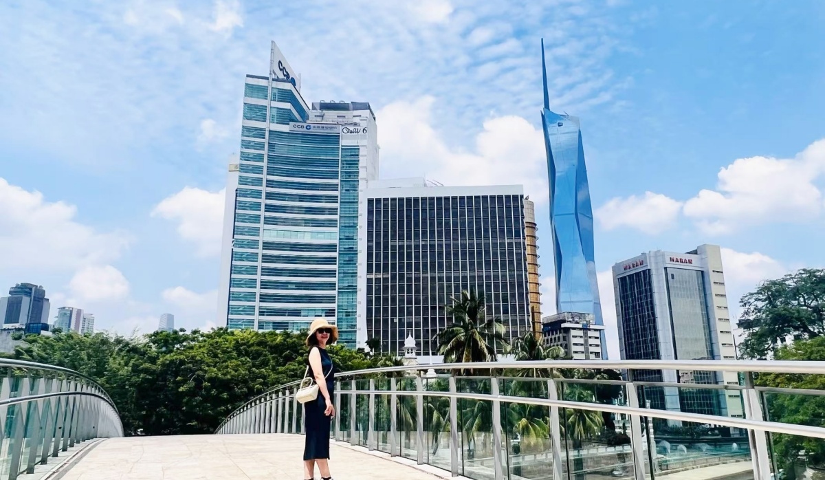 【出走。馬來西亞】吉隆坡景點|漫遊舊城區英國殖民時期建築 ,EP3.獨立廣場(Dataran Merdeka)+蘇丹阿布都薩馬德大廈(Sultan Abdul Samad Building) - 第27張圖