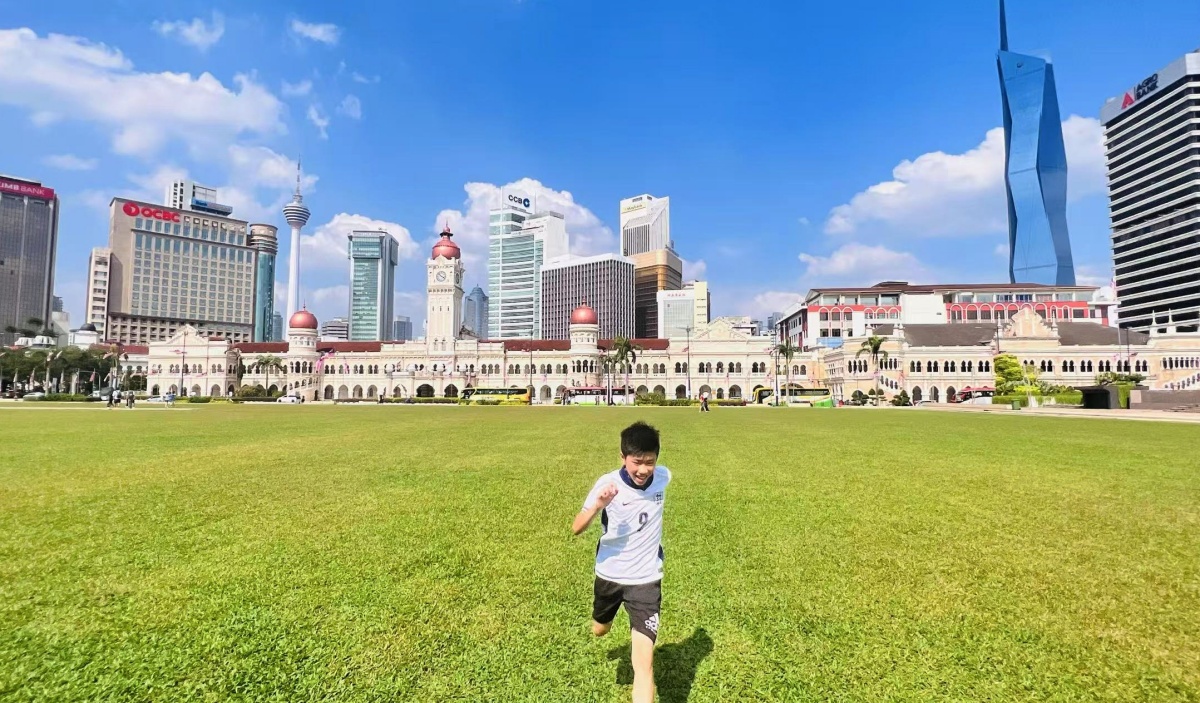 【出走。馬來西亞】吉隆坡景點|漫遊舊城區英國殖民時期建築 ,EP3.獨立廣場(Dataran Merdeka)+蘇丹阿布都薩馬德大廈(Sultan Abdul Samad Building) - 第10張圖