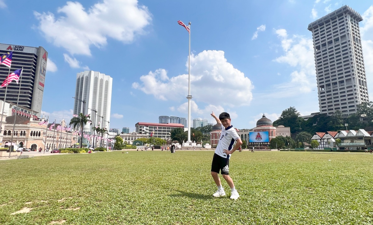 【出走。馬來西亞】吉隆坡景點|漫遊舊城區英國殖民時期建築 ,EP3.獨立廣場(Dataran Merdeka)+蘇丹阿布都薩馬德大廈(Sultan Abdul Samad Building) - 第13張圖