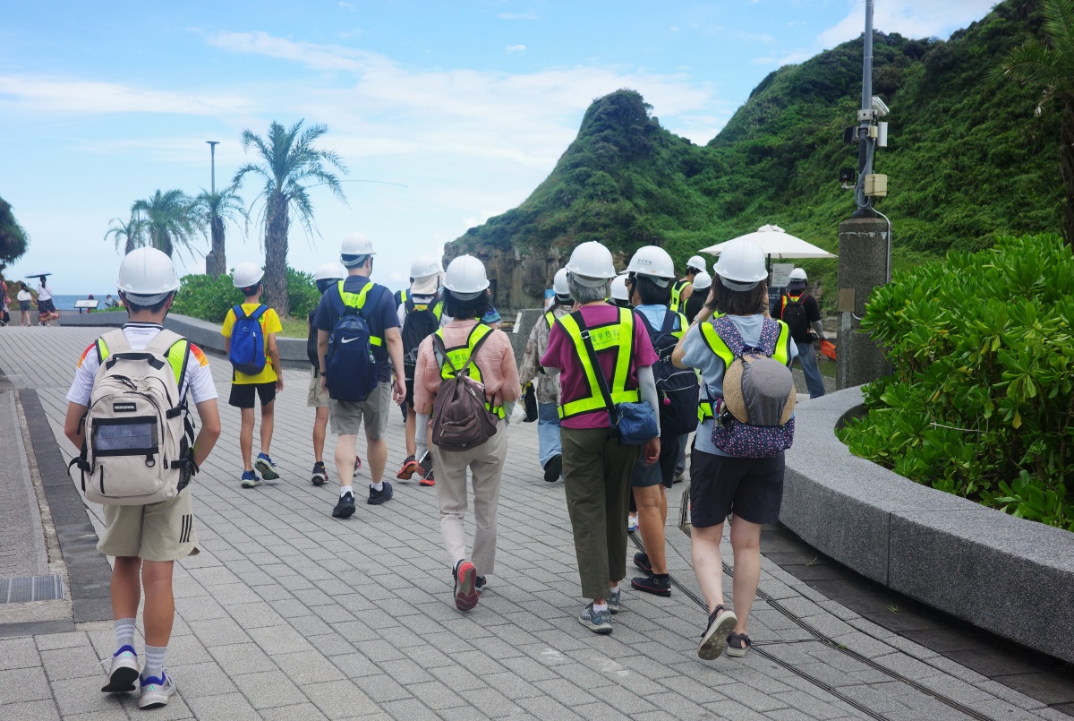 【慢旅行。基隆景點推薦】和平島地質公園|阿拉寶灣秘境導覽 , 隱藏版海蝕地景 , 遇見基隆嶼的絕美路線 - 第11張圖