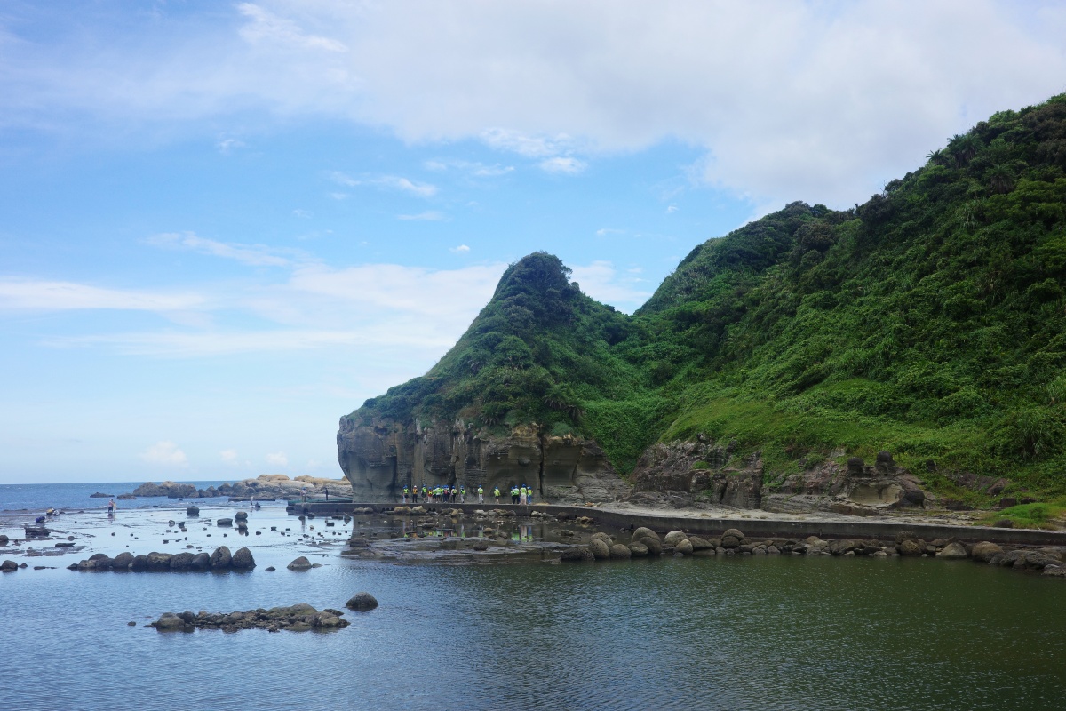 【慢旅行。基隆景點推薦】和平島地質公園|阿拉寶灣秘境導覽 , 隱藏版海蝕地景 , 遇見基隆嶼的絕美路線 - 第14張圖