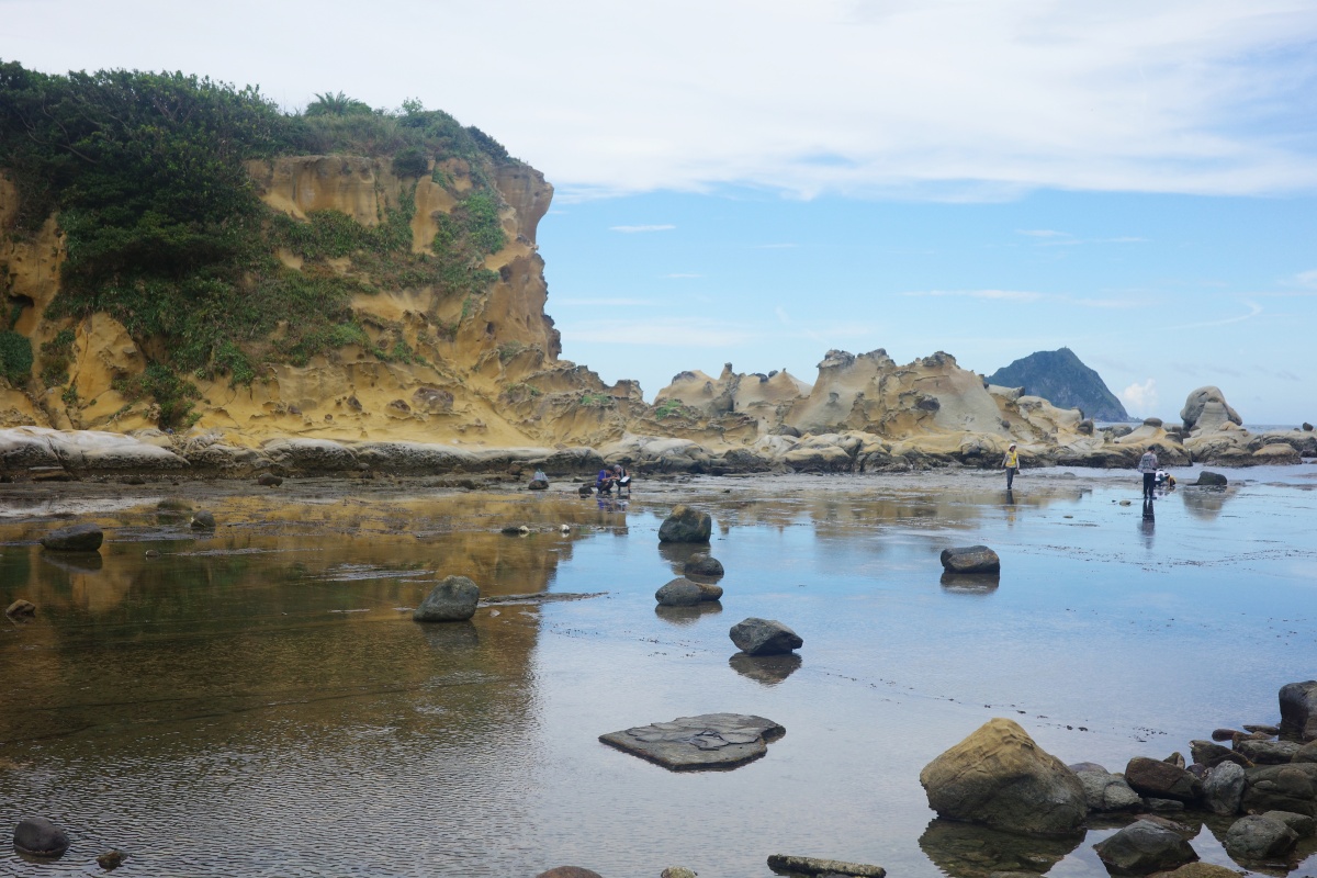 【慢旅行。基隆景點推薦】和平島地質公園|阿拉寶灣秘境導覽 , 隱藏版海蝕地景 , 遇見基隆嶼的絕美路線 - 第18張圖