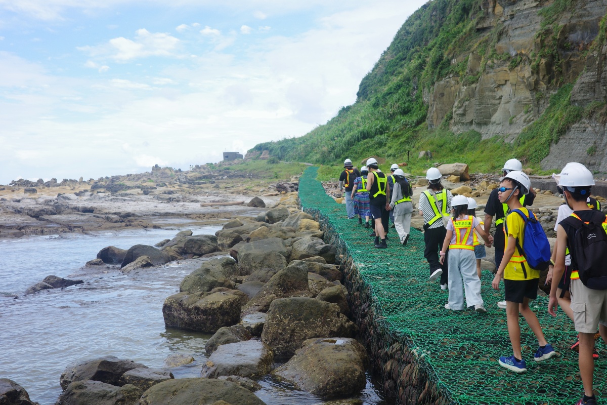 【慢旅行。基隆景點推薦】和平島地質公園|阿拉寶灣秘境導覽 , 隱藏版海蝕地景 , 遇見基隆嶼的絕美路線 - 第21張圖