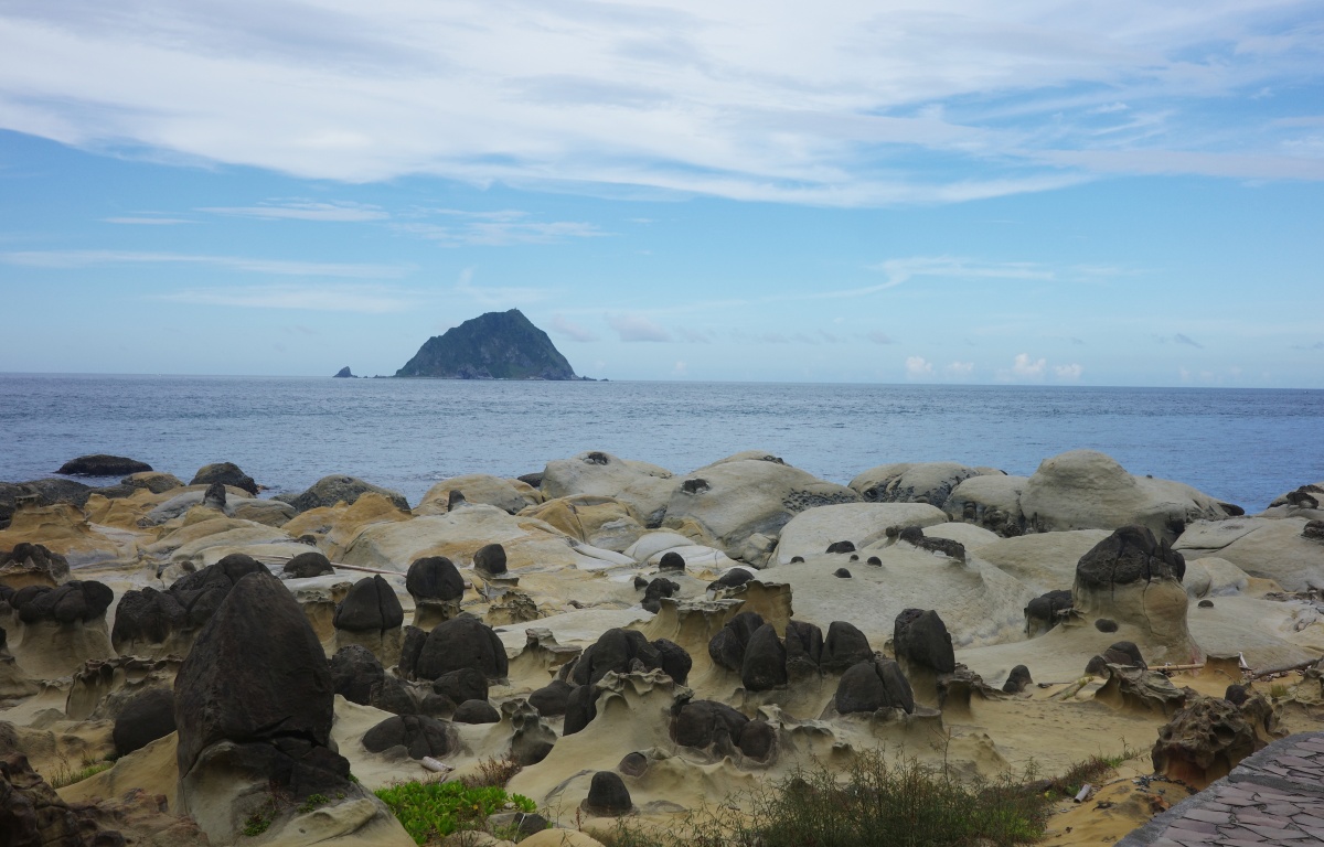【慢旅行。基隆景點推薦】和平島地質公園|阿拉寶灣秘境導覽 , 隱藏版海蝕地景 , 遇見基隆嶼的絕美路線 - 第43張圖