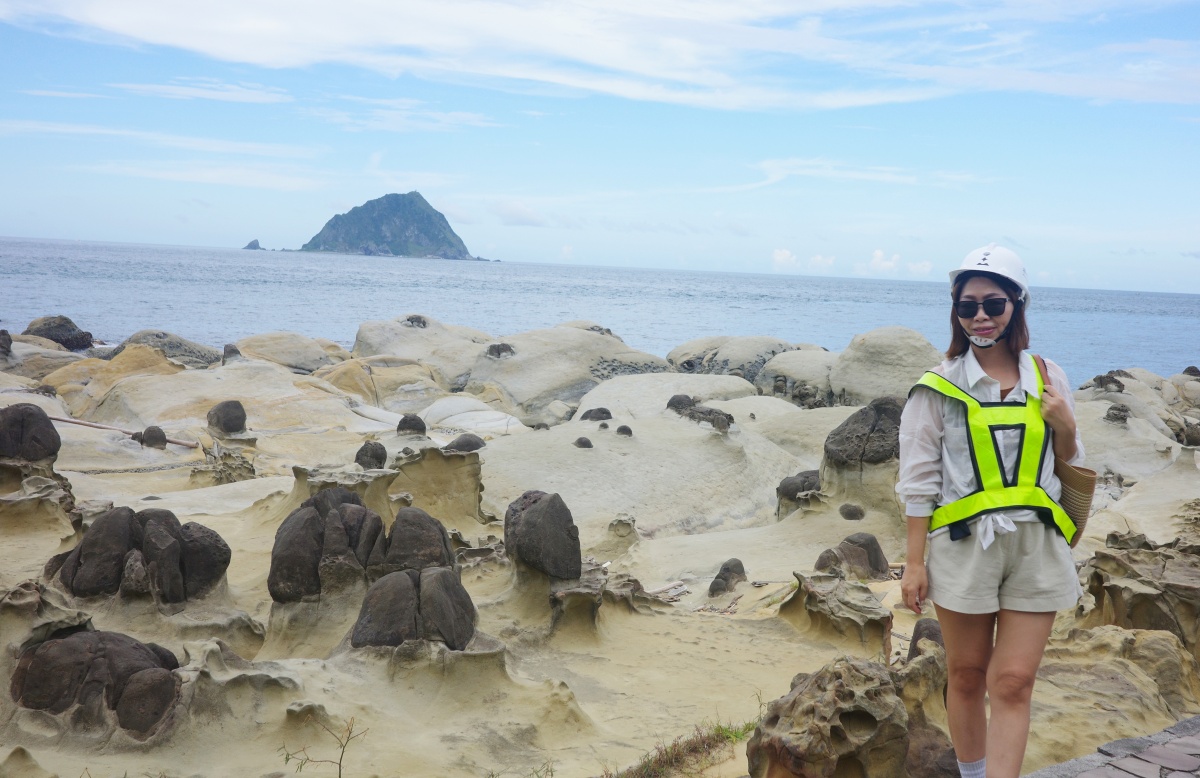 【慢旅行。基隆景點推薦】和平島地質公園|阿拉寶灣秘境導覽 , 隱藏版海蝕地景 , 遇見基隆嶼的絕美路線 - 第47張圖