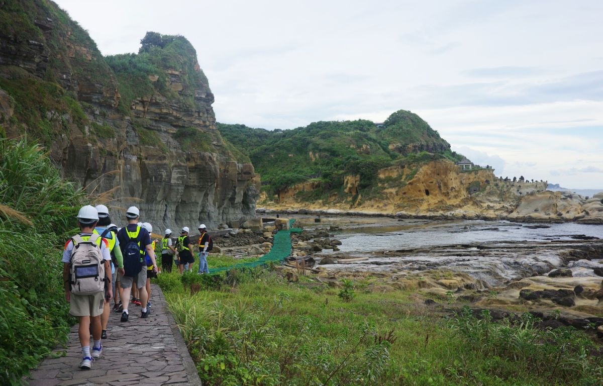 【慢旅行。基隆景點推薦】和平島地質公園|阿拉寶灣秘境導覽 , 隱藏版海蝕地景 , 遇見基隆嶼的絕美路線 - 第27張圖