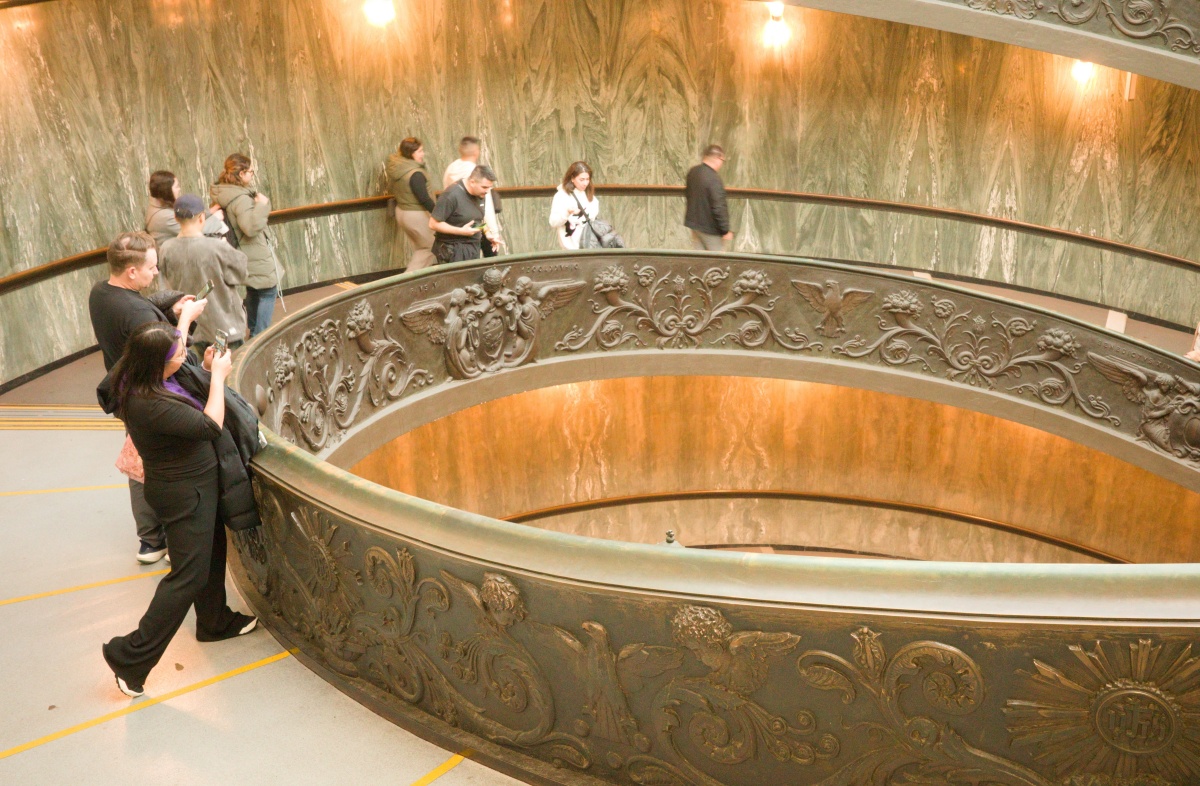 【出走。義大利】梵蒂岡自由行攻略｜一次搞懂必看亮點、購票、交通 , EP1.梵蒂岡博物館(Musei Vaticani)