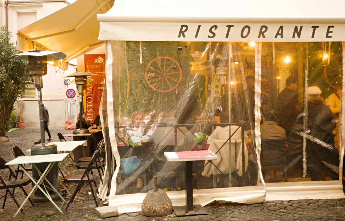 【出走。義大利】羅馬競技場美食攻略|走完三大景點後 , 必吃高人氣名店「La Nuova Piazzetta」與「Bar La Licata」 - 第25張圖 【出走。義大利】羅馬競技場美食攻略|走完三大景點後 , 必吃高人氣名店「La Nuova Piazzetta」與「Bar La Licata」