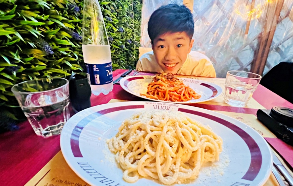 【出走。義大利】羅馬競技場美食攻略|走完三大景點後 , 必吃高人氣名店「La Nuova Piazzetta」與「Bar La Licata」 - 第30張圖 【出走。義大利】羅馬競技場美食攻略|走完三大景點後 , 必吃高人氣名店「La Nuova Piazzetta」與「Bar La Licata」