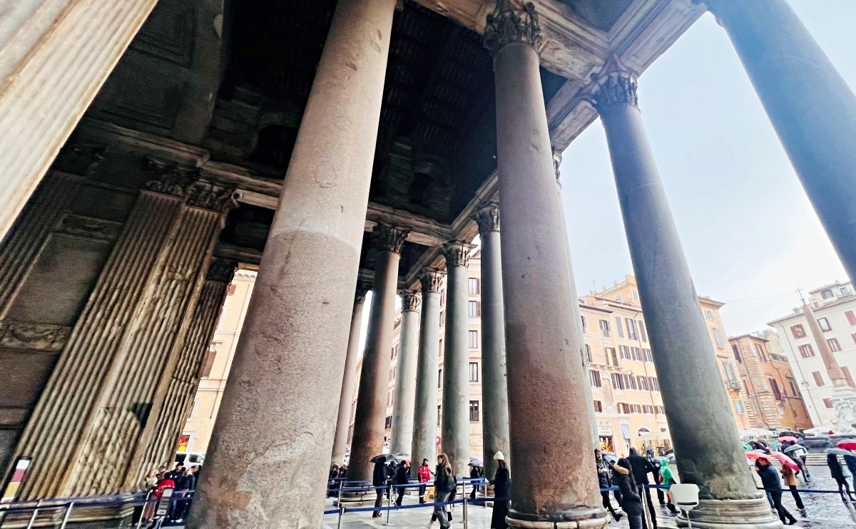 【出走。義大利】羅馬散步路線|西班牙廣場→萬神殿→許願池 , 必看亮點 × 周邊人氣美食 - 第21張圖 【出走。義大利】羅馬散步路線|西班牙廣場→萬神殿→許願池 , 必看亮點 × 周邊人氣美食