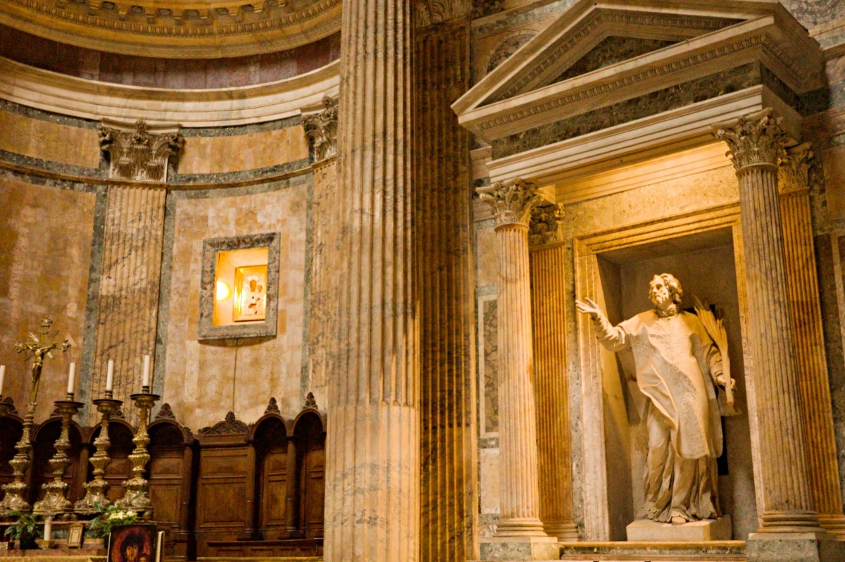 【出走。義大利】羅馬散步路線|西班牙廣場→萬神殿→許願池 , 必看亮點 × 周邊人氣美食 - 第38張圖 【出走。義大利】羅馬散步路線|西班牙廣場→萬神殿→許願池 , 必看亮點 × 周邊人氣美食