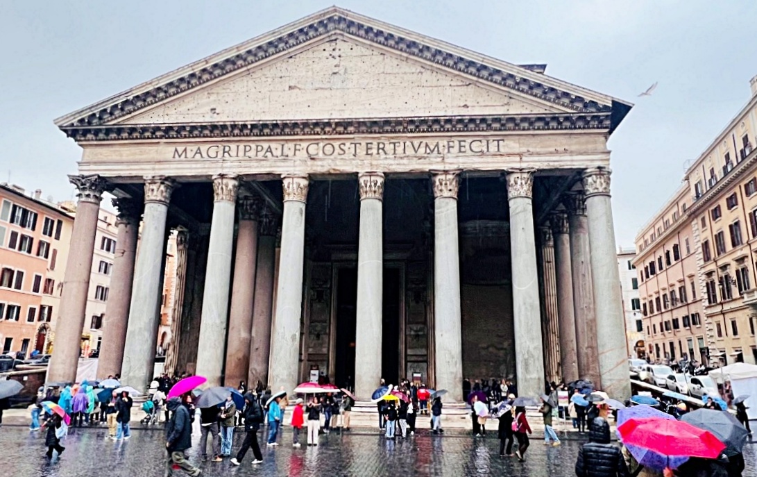 【出走。義大利】羅馬散步路線|西班牙廣場→萬神殿→許願池 , 必看亮點 × 周邊人氣美食 - 第20張圖 【出走。義大利】羅馬散步路線|西班牙廣場→萬神殿→許願池 , 必看亮點 × 周邊人氣美食
