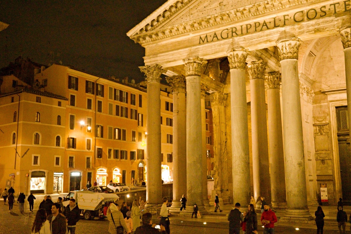 【出走。義大利】羅馬散步路線|西班牙廣場→萬神殿→許願池 , 必看亮點 × 周邊人氣美食 - 第24張圖 【出走。義大利】羅馬散步路線|西班牙廣場→萬神殿→許願池 , 必看亮點 × 周邊人氣美食