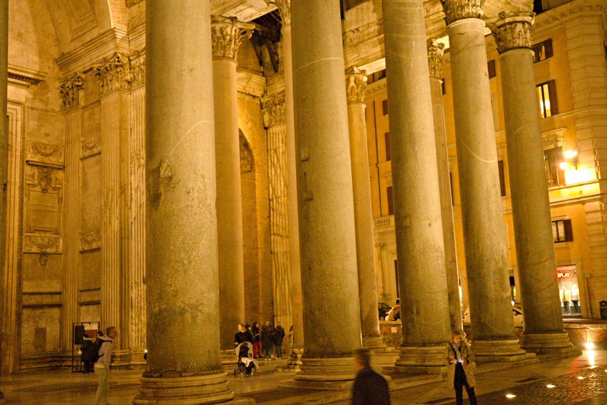 【出走。義大利】羅馬散步路線|西班牙廣場→萬神殿→許願池 , 必看亮點 × 周邊人氣美食 - 第25張圖 【出走。義大利】羅馬散步路線|西班牙廣場→萬神殿→許願池 , 必看亮點 × 周邊人氣美食