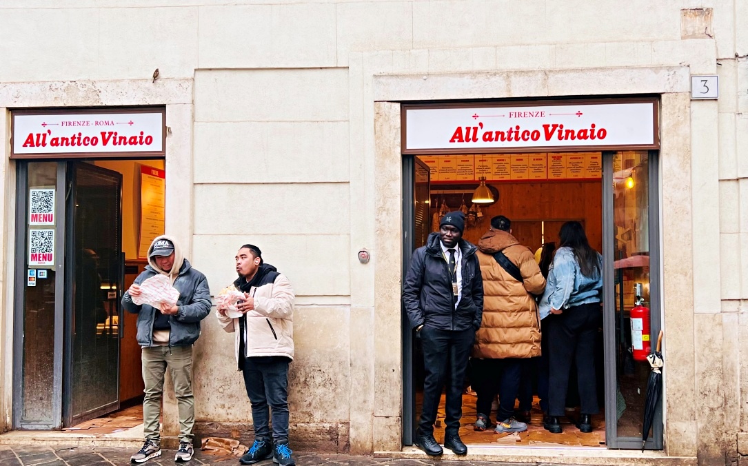 【出走。義大利】羅馬散步路線|西班牙廣場→萬神殿→許願池 , 必看亮點 × 周邊人氣美食 - 第51張圖 【出走。義大利】羅馬散步路線|西班牙廣場→萬神殿→許願池 , 必看亮點 × 周邊人氣美食