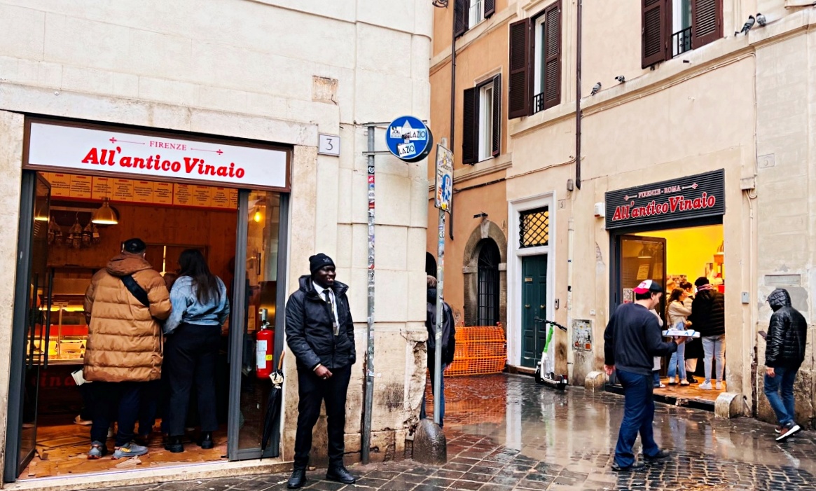 【出走。義大利】羅馬散步路線|西班牙廣場→萬神殿→許願池 , 必看亮點 × 周邊人氣美食 - 第50張圖 【出走。義大利】羅馬散步路線|西班牙廣場→萬神殿→許願池 , 必看亮點 × 周邊人氣美食